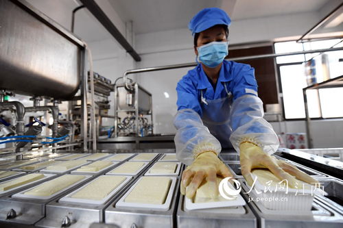 高清圖集 食品生產(chǎn)企業(yè)有序復(fù)工復(fù)產(chǎn)，全力保障市場(chǎng)供應(yīng)穩(wěn)定